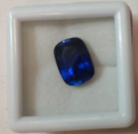 Iolite (Neeli)